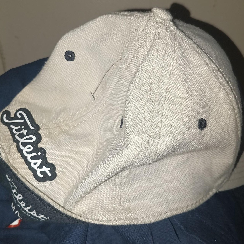 Golf hat - Picture 7 of 8